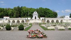 СБУ затримала підозрюваних у підриві Меморіалу орлят та підпалі польського автобуса у Львові