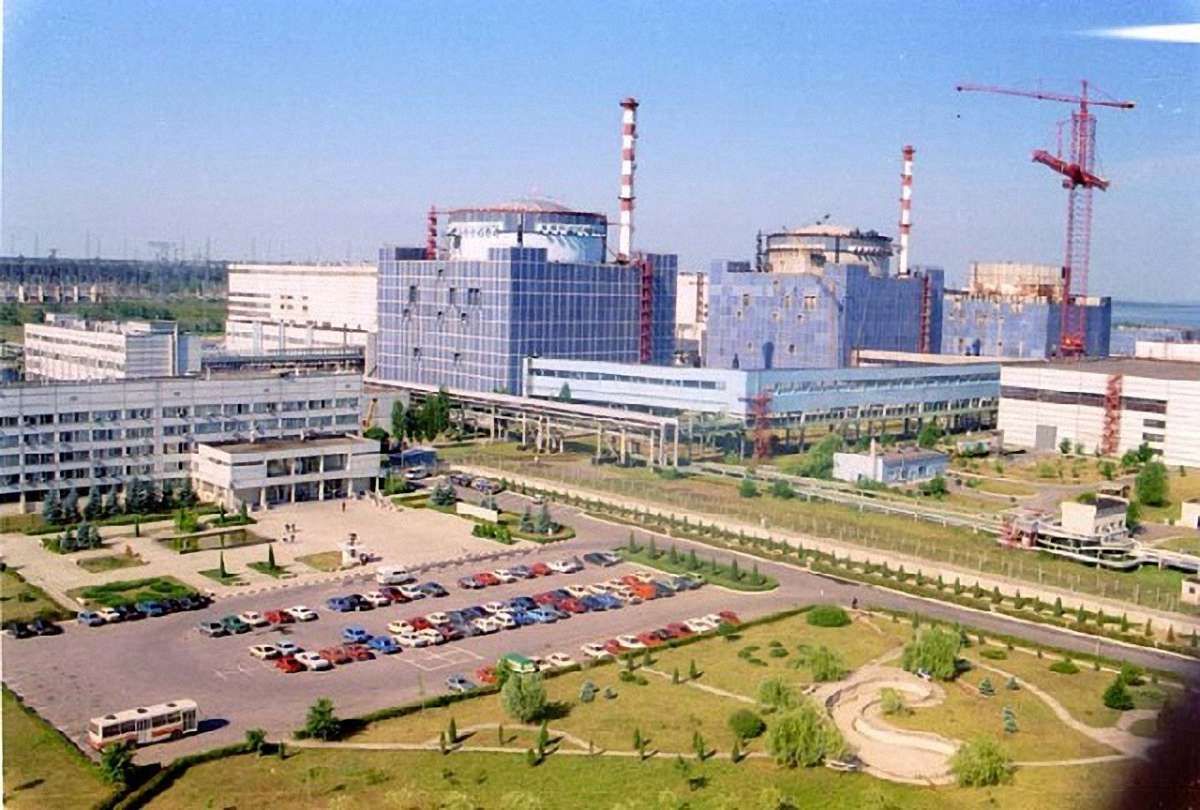 На Хмельницькій АЕС позапланово відключили енергоблок