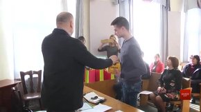 Корпорація КРТ до Великодніх свят привітала багатодітні сім'ї