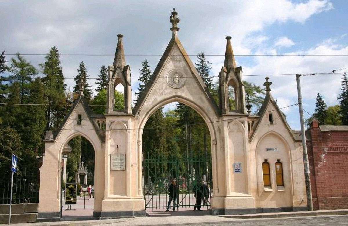 На Личаківському кладовищі зросла вартість ритуальних послуг 
