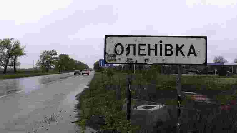  На Донбасі проросійський бойовик поранив цивільну жінку, яка очікувала автобус
