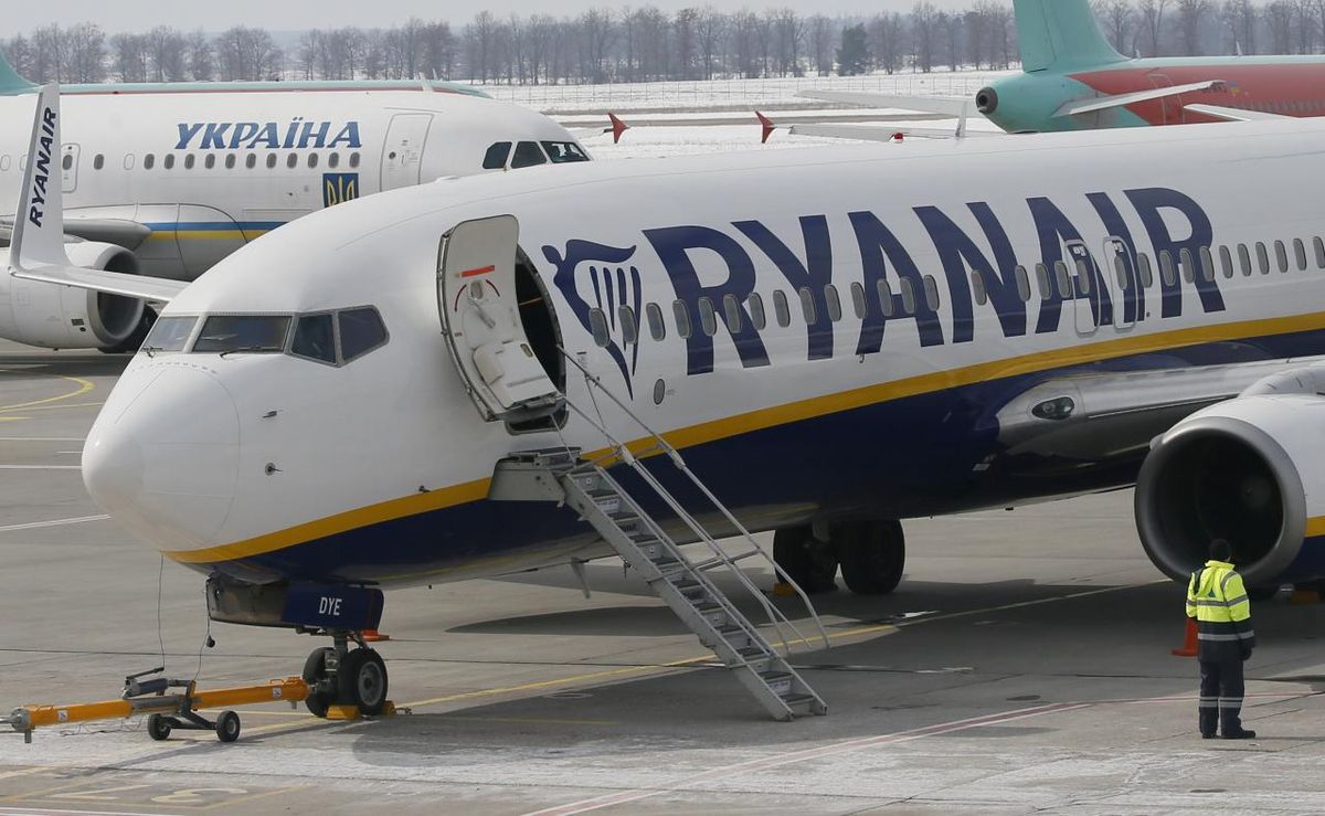 Авіакомпанія МАУ знову погрожує подати до суду на Ryanair