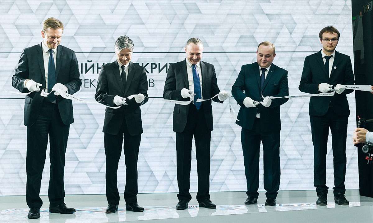 Відкриття оновленого дилерського центру «Лексус Львів» згідно з новою концепцією