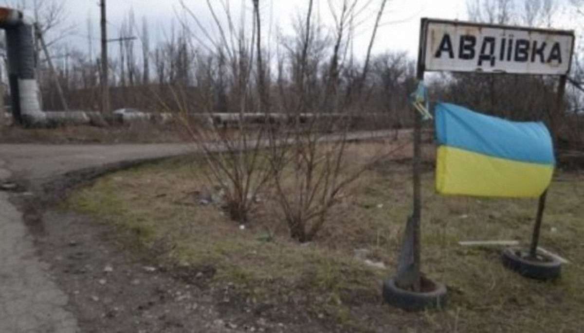 Російські окупаційні сили на Донбасі обстріляли приватний сектор Авдіївки