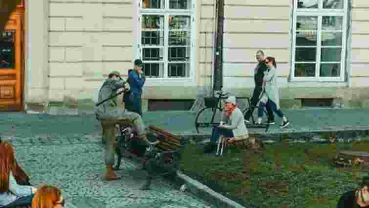 У Львові проводять службове розслідування через поведінку «муніципала» на площі Ринок