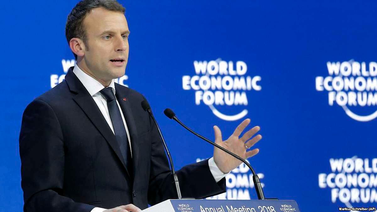 Президент Франції заявив про докази застосування хімічної зброї у Сирії