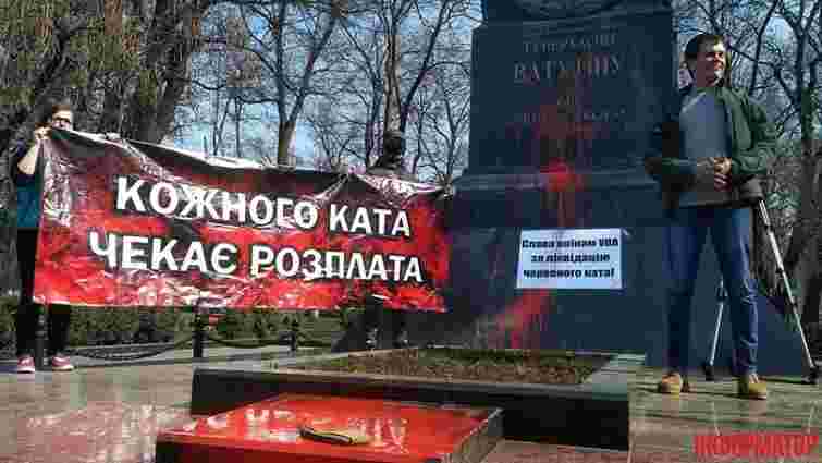 Біля пам'ятника Ватутіну в Києві побилися націоналісти та представники Опоблоку