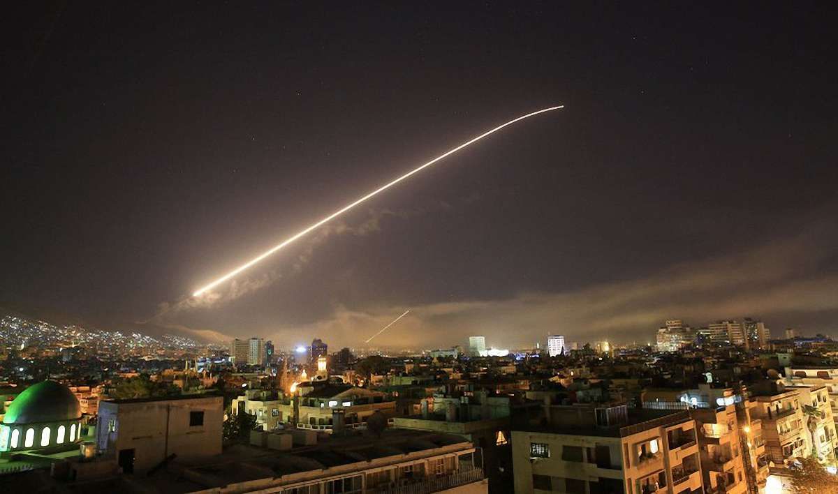 США, Британія і Франція завдали ракетного удару по Сирії