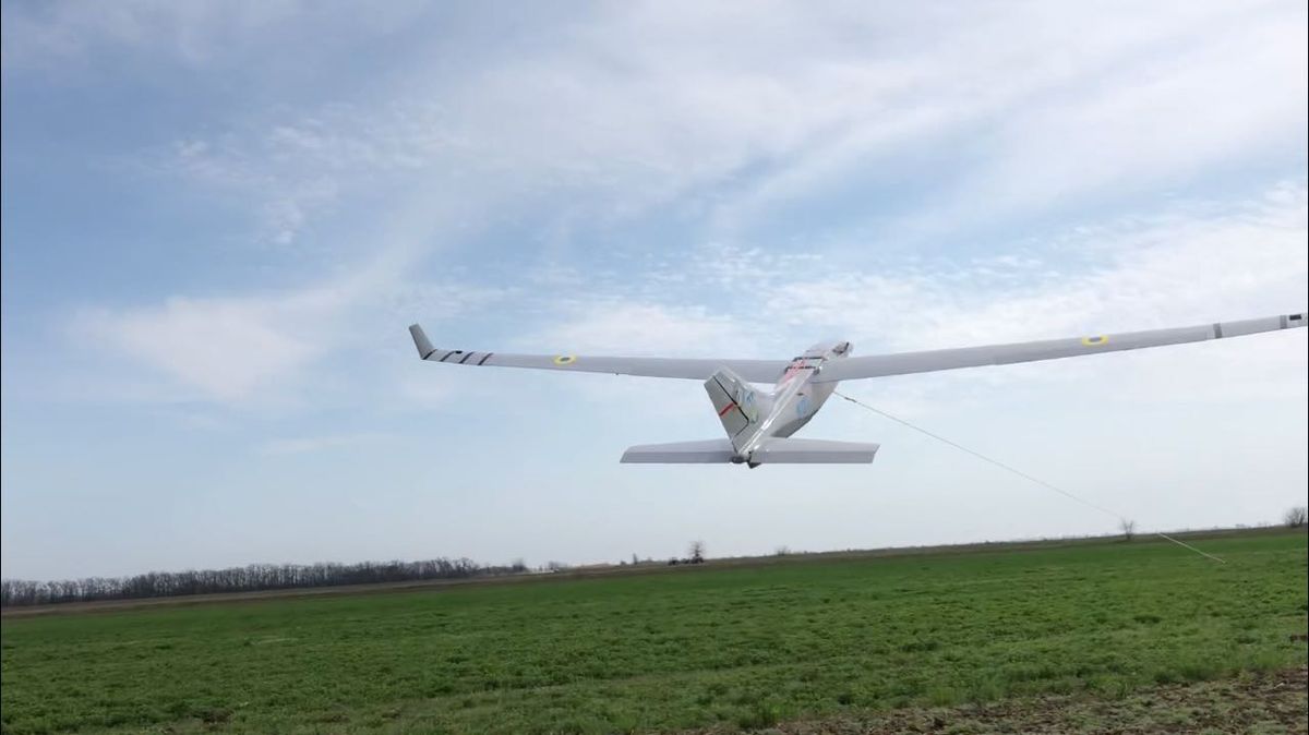 Адміністративну межу із Кримом почали патрулювати безпілотники українського виробництва
