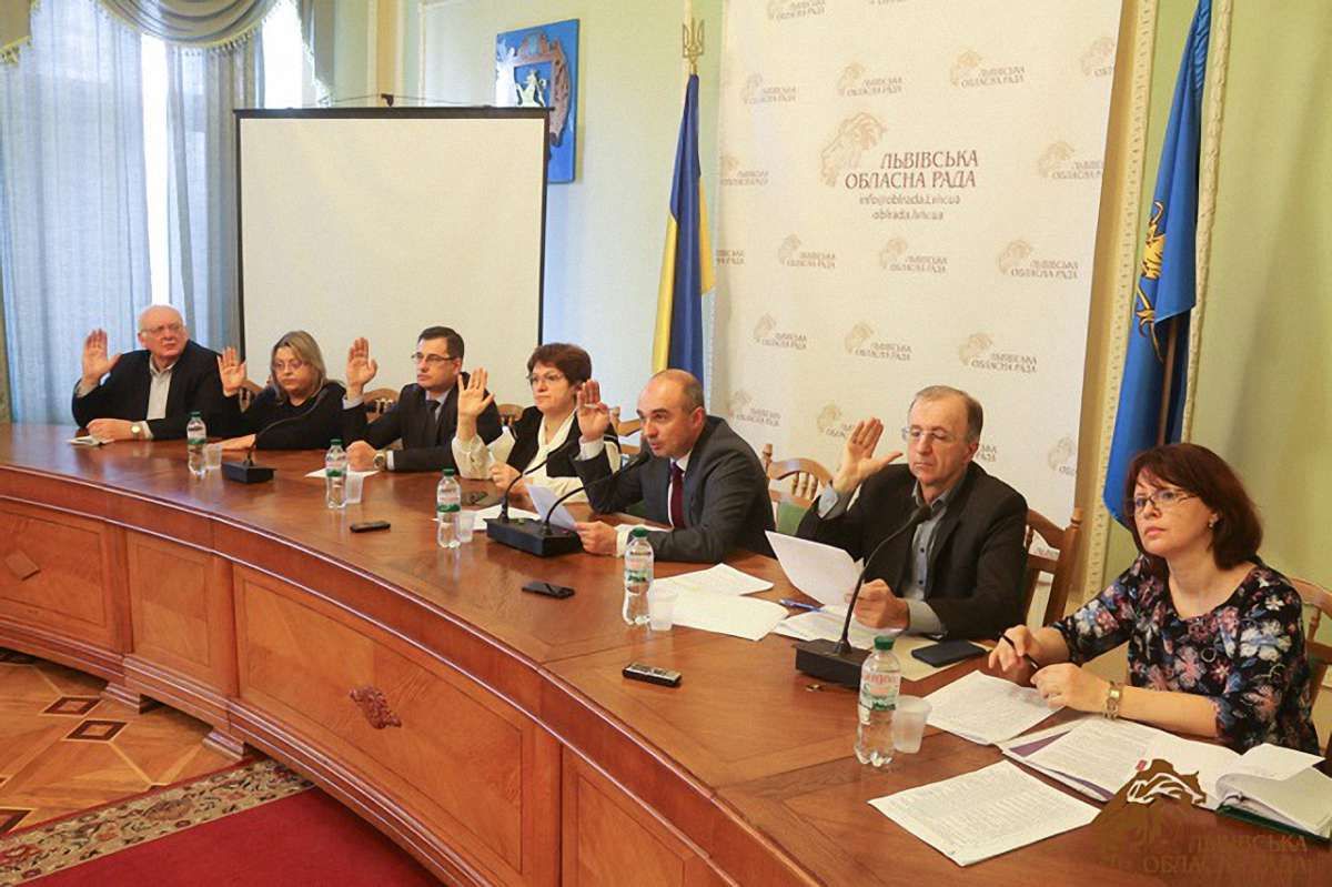 Депутати Львівської облради затвердили керівників дев'яти найбільших лікарень 