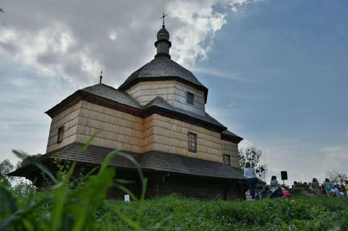 На Львівщині відреставрували дерев’яну церкву XVII століття