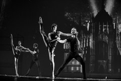 Станцювати мрію