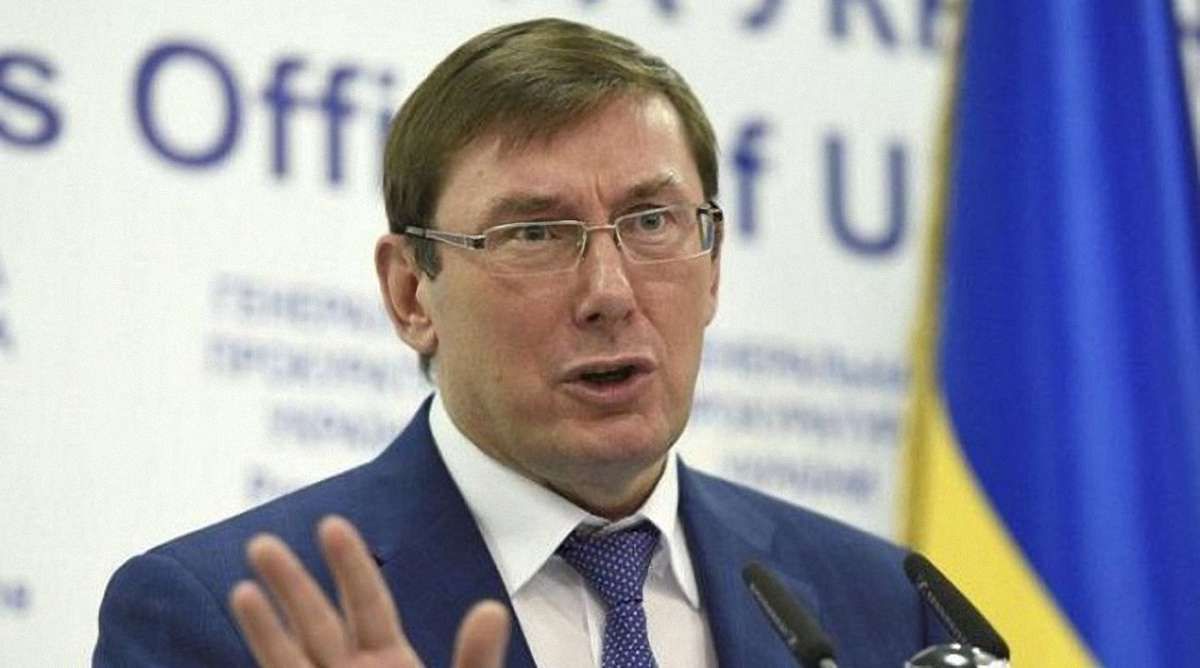 Юрій Луценко анонсував зняття недоторканності ще з п'ятьох депутатів