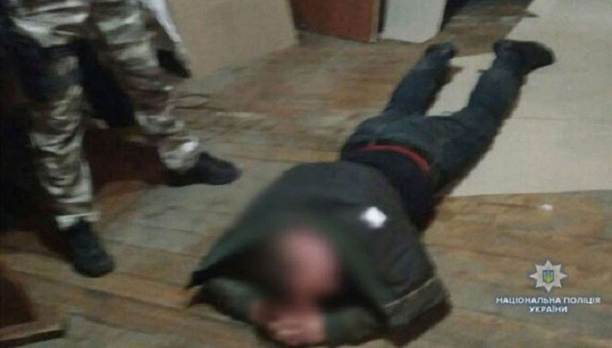 На Львівщині затримали групу рекетирів, які вимагали у підприємця $3 тис.