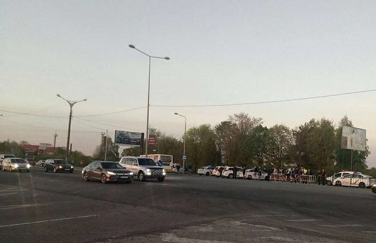 У Львові фанати київського «Динамо» побили водія автобуса