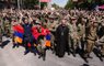 Вірмени святкують відставку Сержа Сарґсяна. Фоторепортаж