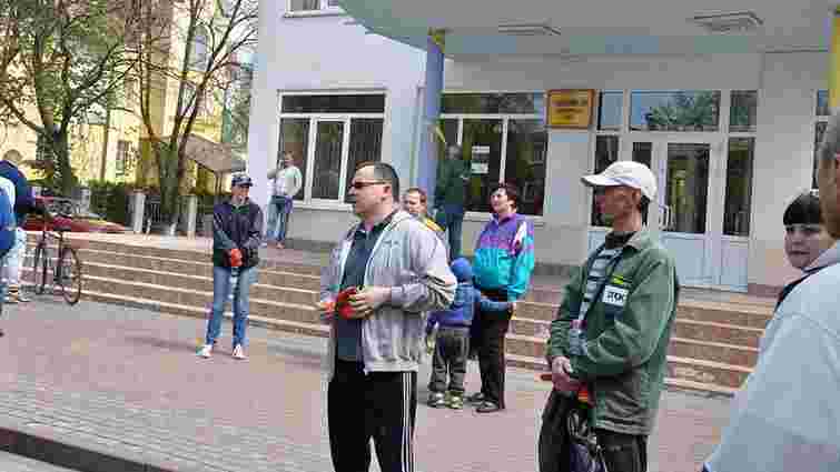 Маленькі прибирання – великі зміни: ДТЕК Добротвірська ТЕС провела акцію «Чисте місто»