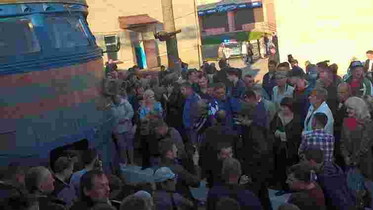 Через блокування електропоїзда на станції Скнилів затрималися 10 тис. пасажирів