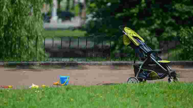 Львів’ян закликають прибирати за собою у парках та інших місцях відпочинку