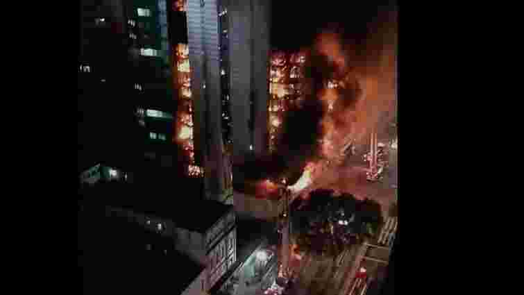 У Сан-Паулу завалився палаючий 20-поверховий будинок