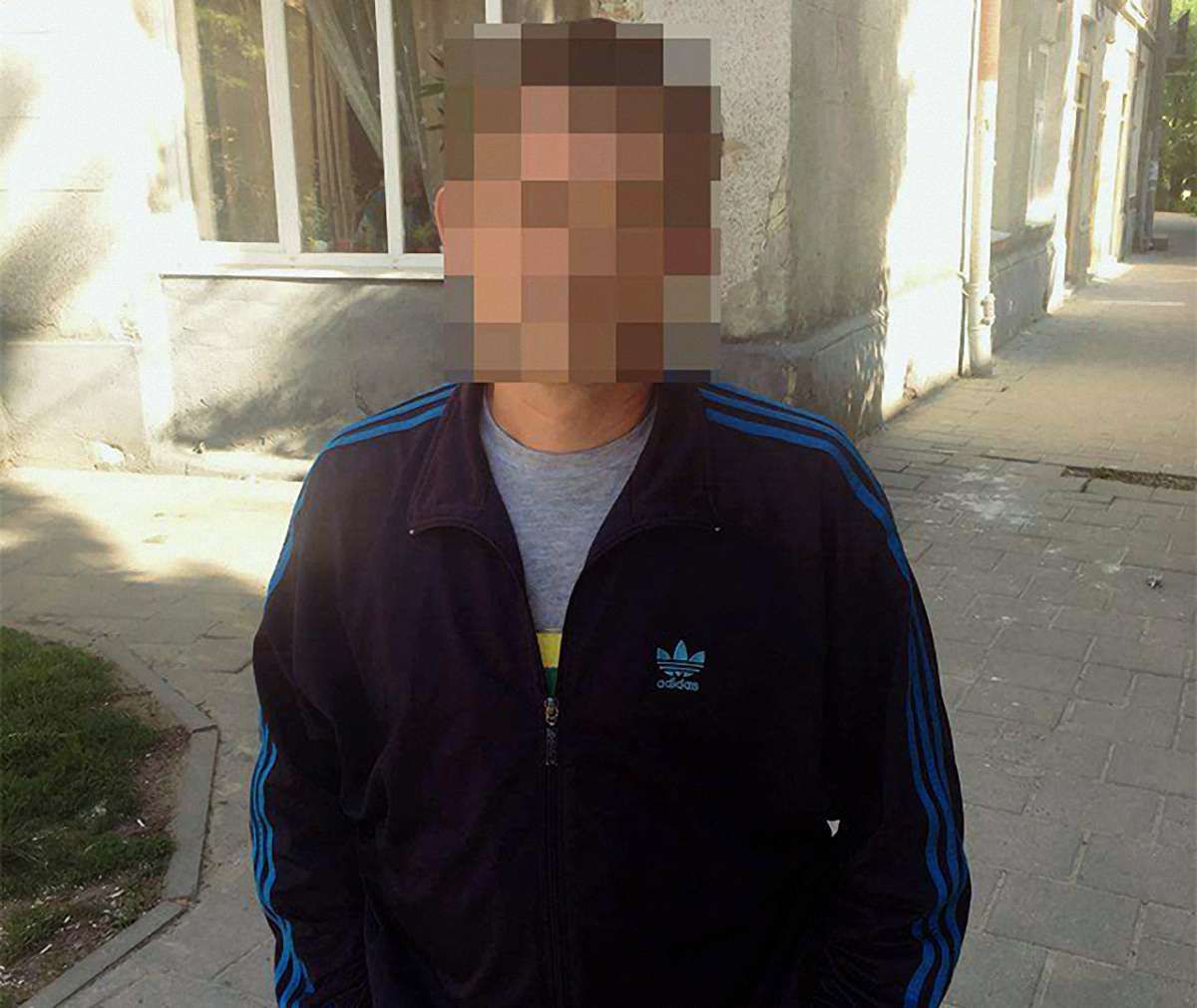 Львівські поліцейські затримали причетного до крадіжки мобільного у пасажира маршрутки