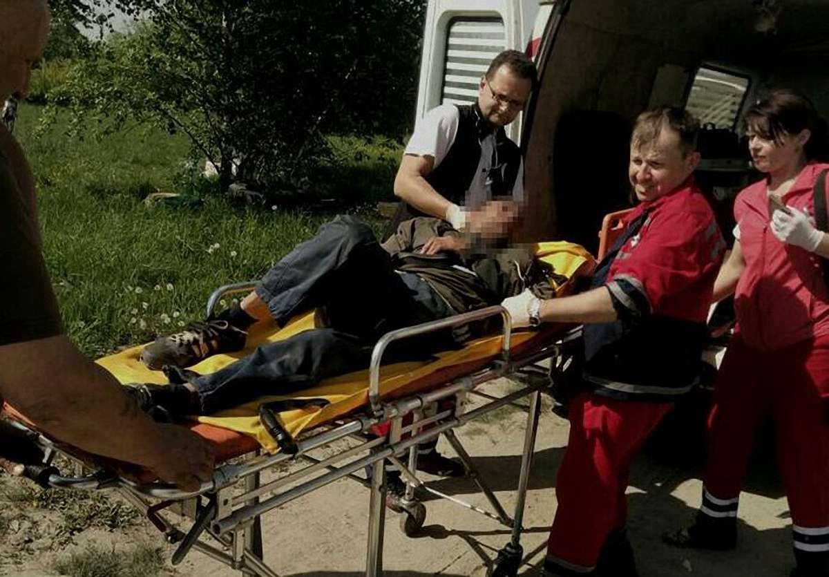 Львівські патрульні врятували литовця, в якого стався інсульт  