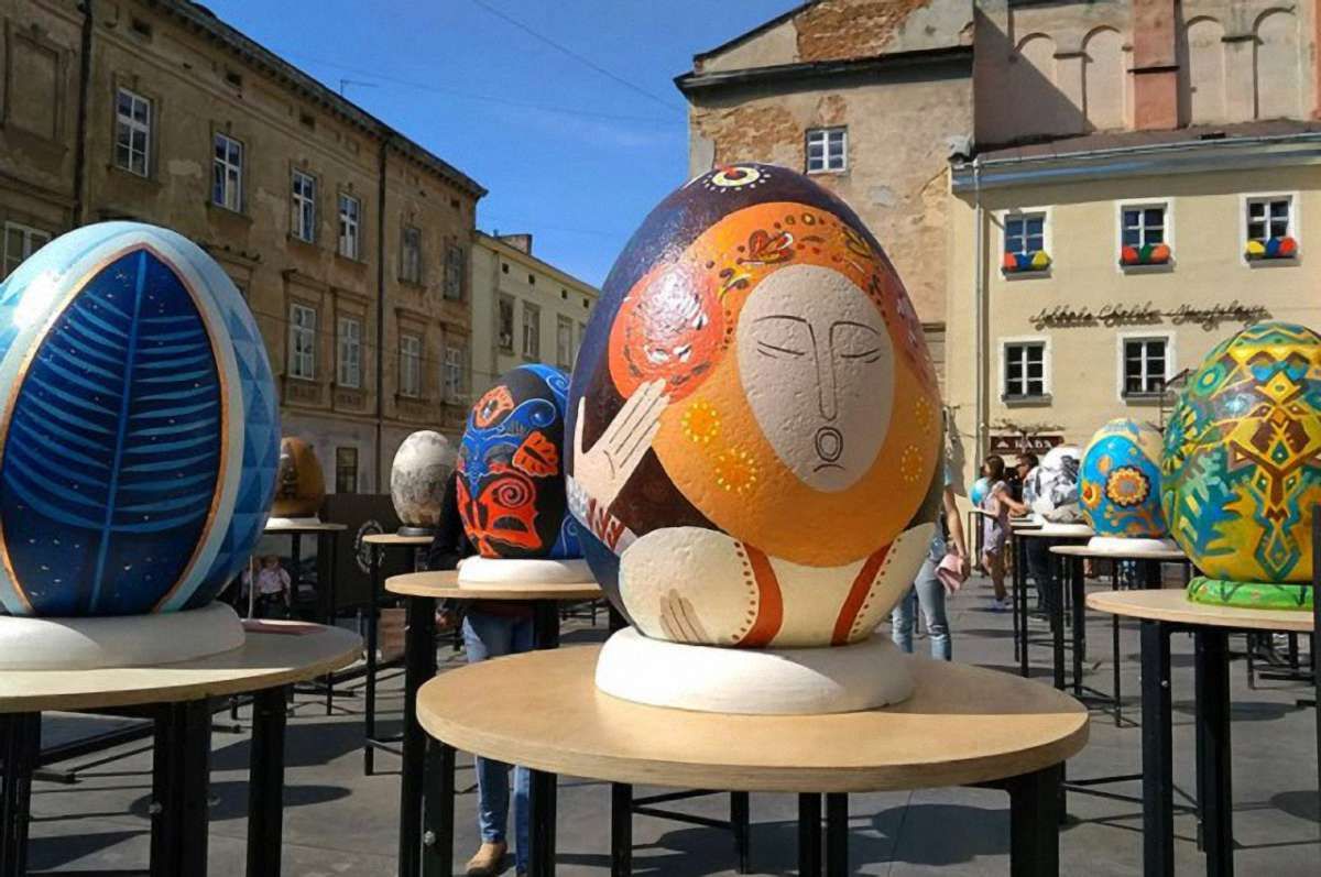 На фестивалі писанок у Львові зібрали ₴43 тис. на потреби ОХМАТДИТу