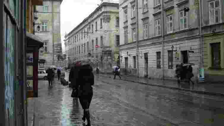 Синоптики прогнозують упродовж дня у Львові й області дощі та грози