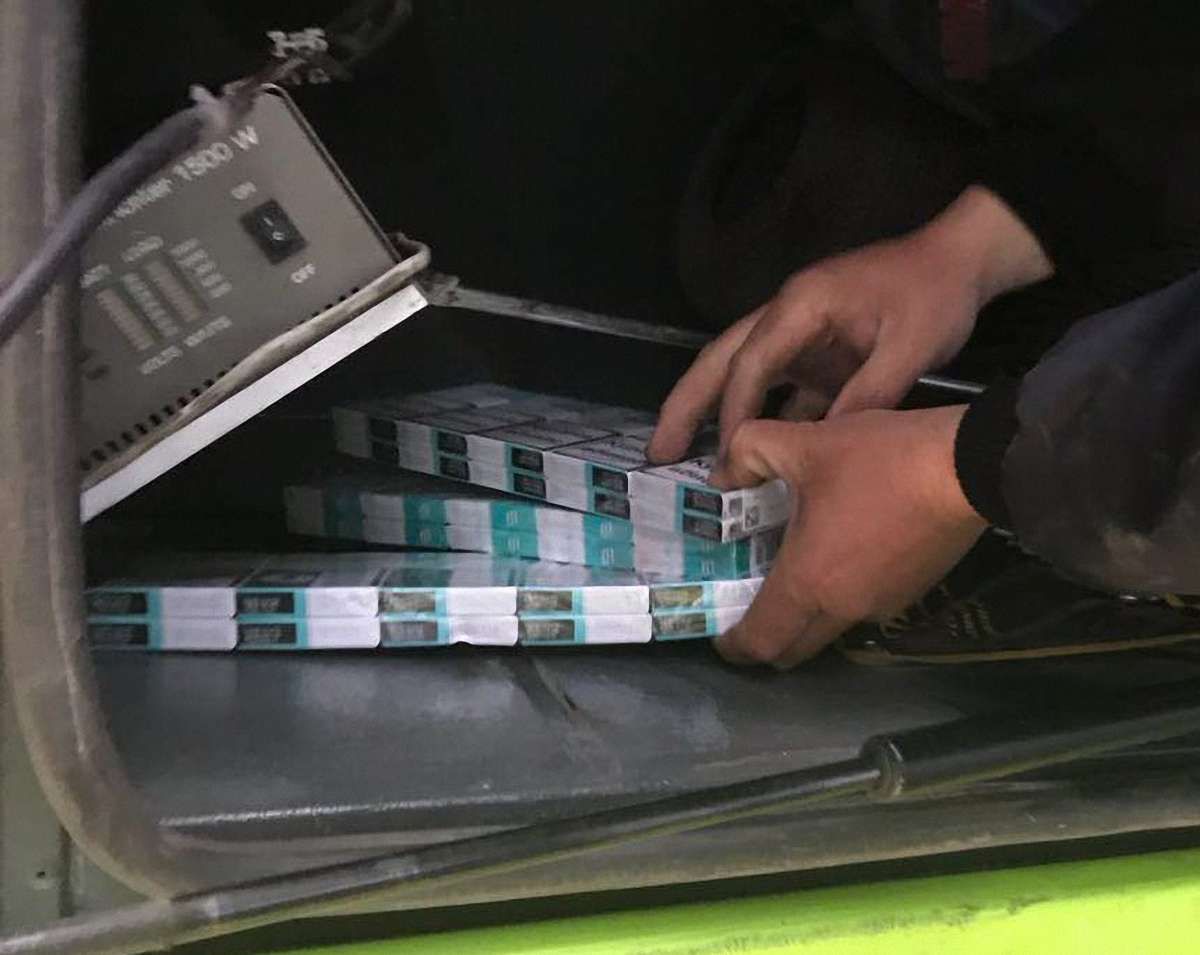 Українець віз контрабанду до Польщі під обшивкою рейсового автобуса