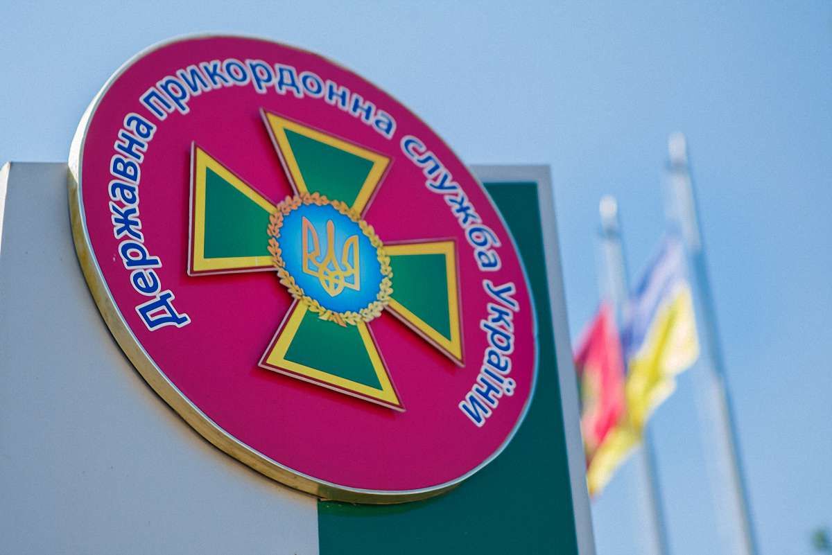 На Закарпатті прикордонника вивезли в багажнику на річку і погрожували фізичною розправою