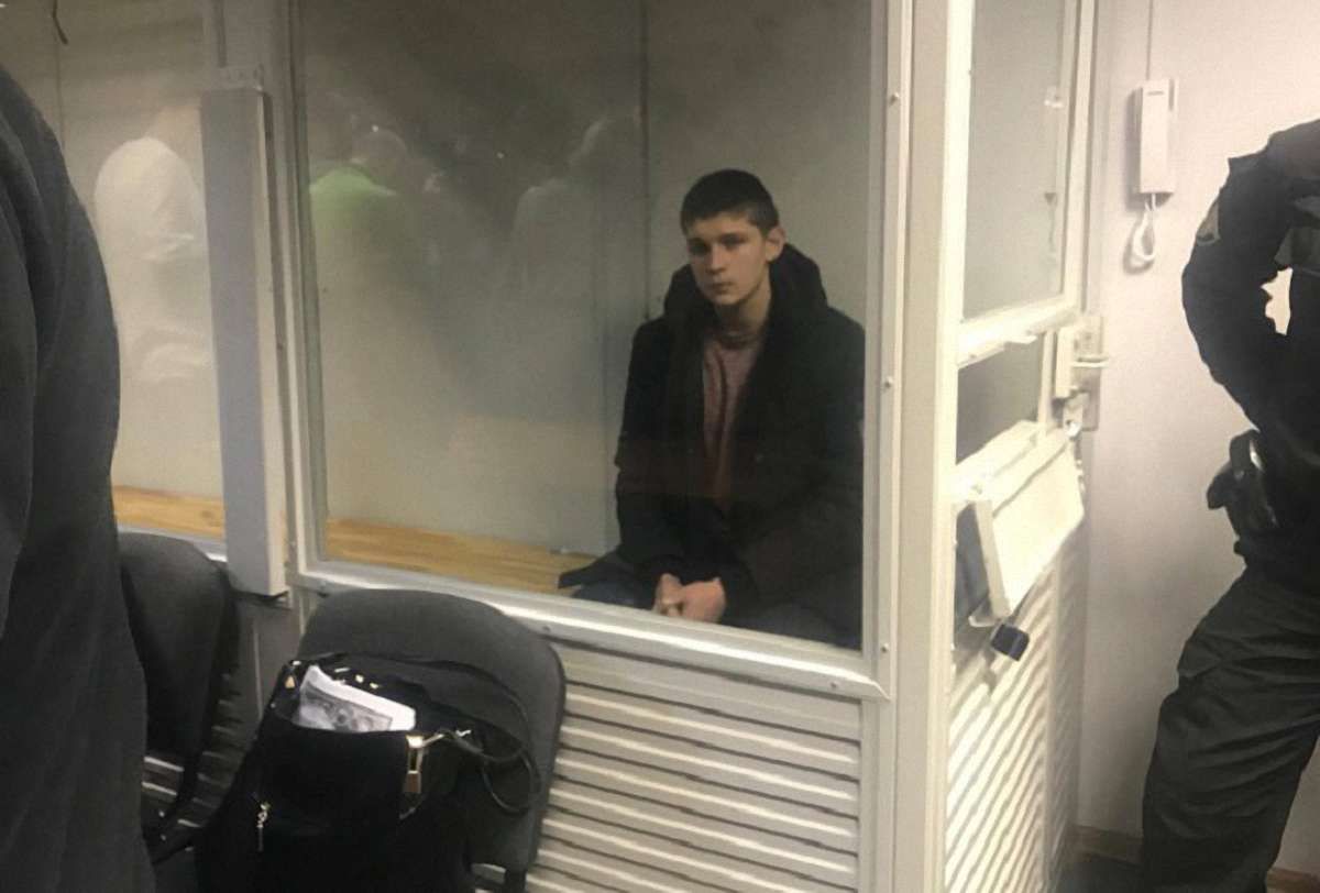 Сина нардепа Ігоря Попова засудили до п'яти років умовно за розбій