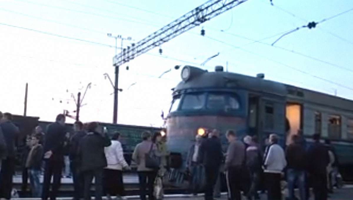 Після протесту пасажирів «Львівська залізниця» змінила графік курсування приміських потягів