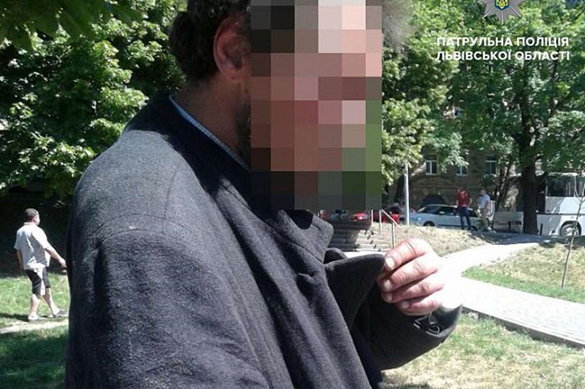 Поліція затримала злодія, що вкрав бронзовий хрест з Гарнізонного храму у Львові