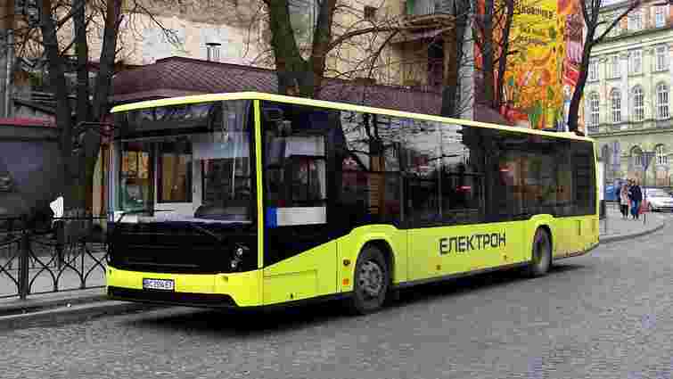 Водій львівського автобуса 3А розповів подробиці порятунку пасажирки