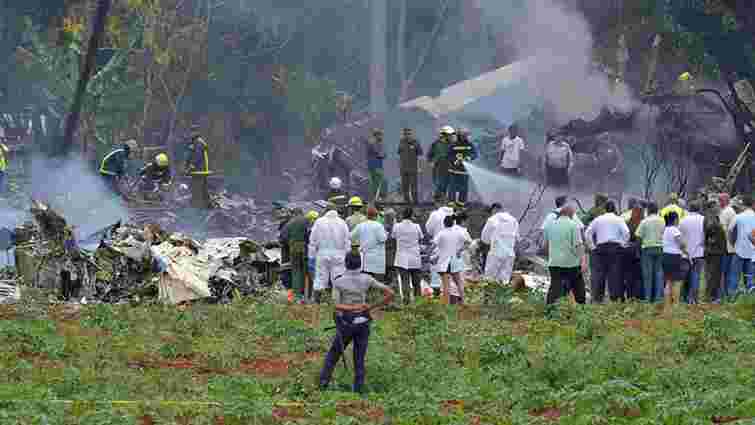 На Кубі під час зльоту розбився пасажирський літак