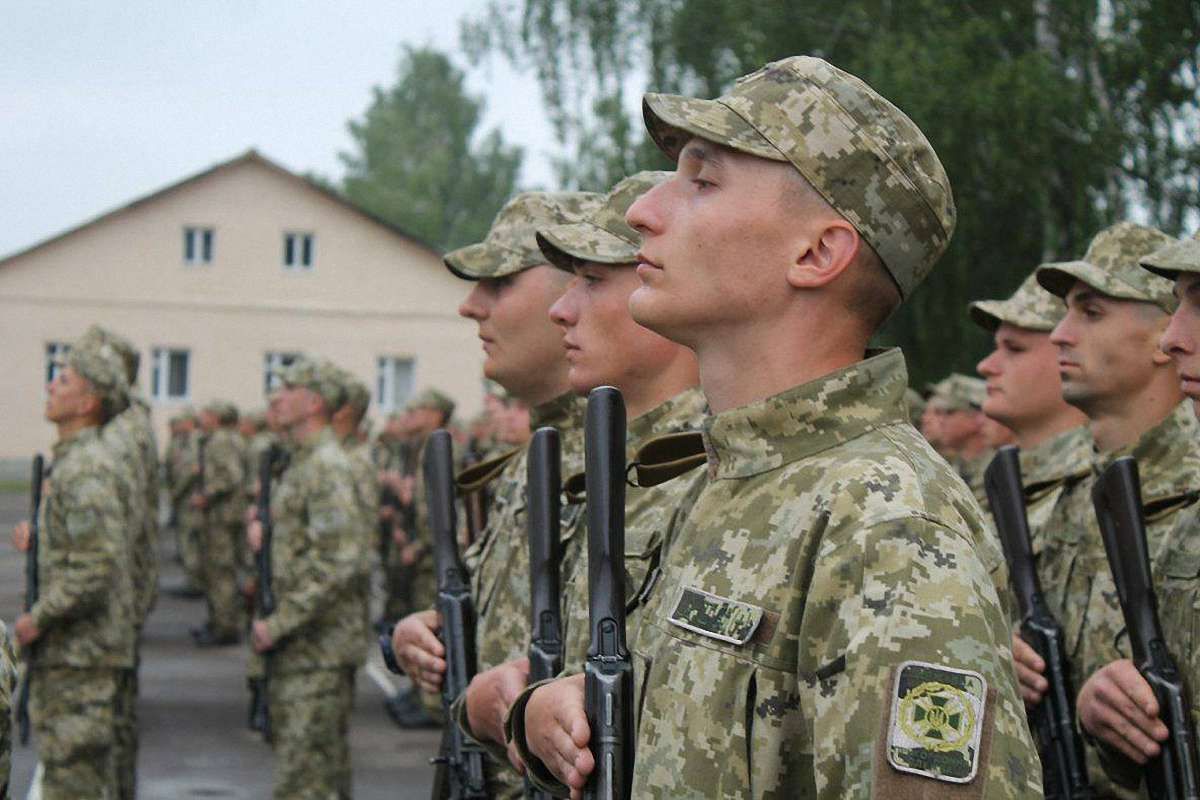 У навчальному центрі прикордонників на Львівщині склали присягу перші 190 строковиків