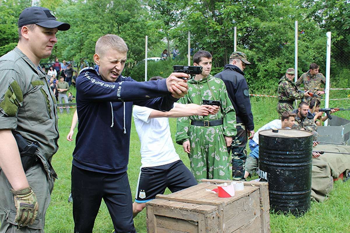 У Львові визначили найкращу шкільну команду у змаганнях «Крізь вогонь та воду»