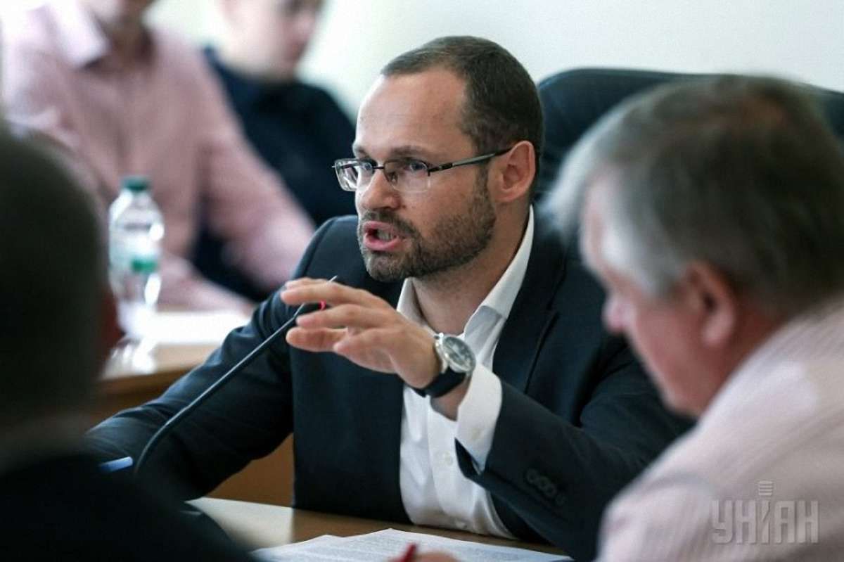 «Центр протидії корупції» програв суд нардепу Павлу Пинзенику щодо наклепу з його боку 