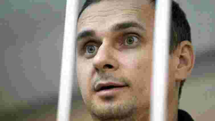 Олег Сенцов має намір голодувати до звільнення в'язнів або до смерті