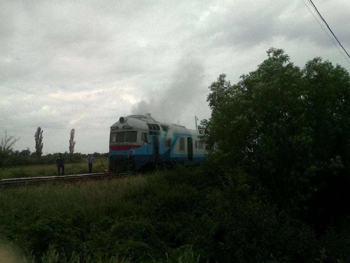 На Закарпатті горів приміський поїзд