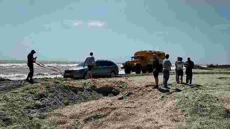 В курортній Кирилівці Запорізької області сильні дощі затопили половину баз відпочинку