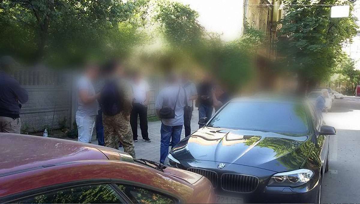 На Івано-Франківщині затримали членів угруповання, котрі вимагали гроші з підприємців