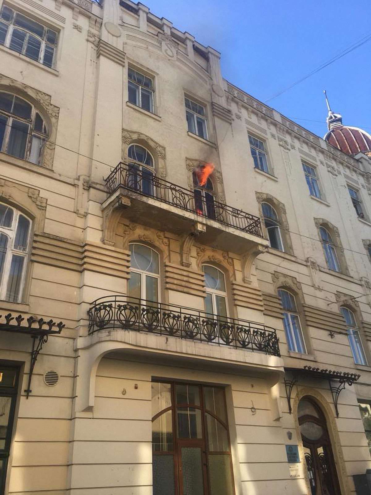 На вул. Чайковського у Львові трапилась пожежа у квартирі 
