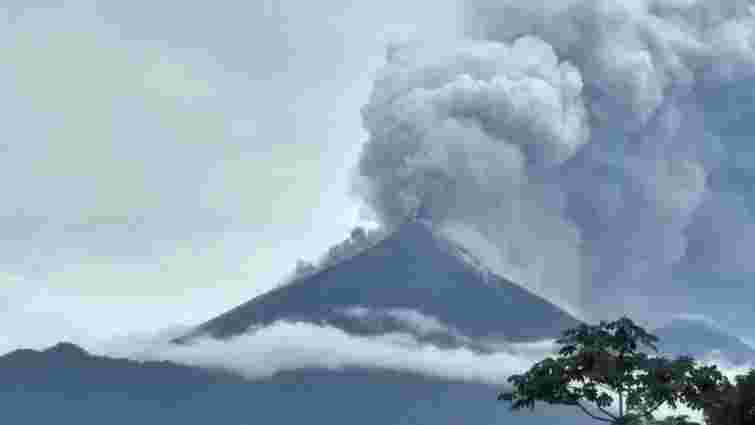 25 людей загинули внаслідок виверження вулкана Фуего у Гватемалі
