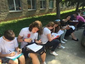 «Ніби якийсь гуцул намагається дуже швидко говорити англійською»