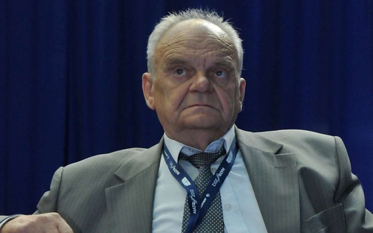 Помер конструктор літаків «Руслан» та «Мрія» Віктор Толмачов