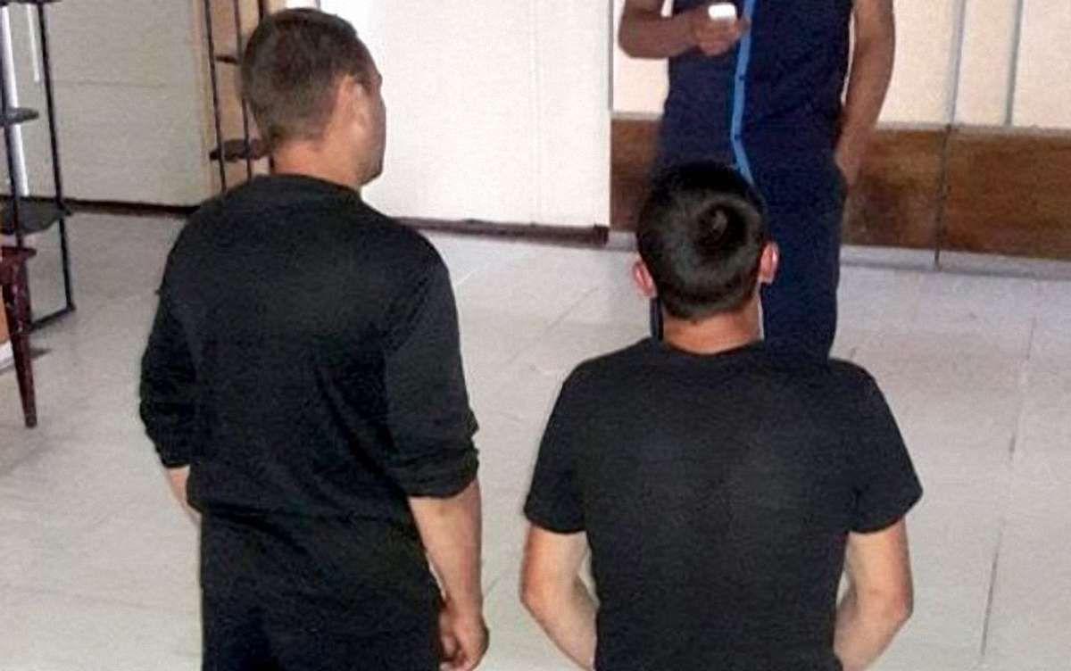 На Вінниччині хуліганів, які знущалися над ветераном АТО, змусили просити прощення на колінах