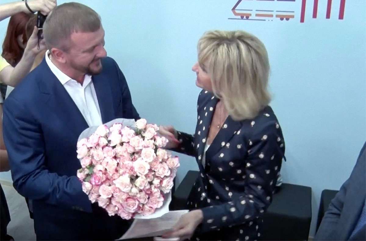 Дружина генпрокурора Ірина Луценко отримала у Львові друге свідоцтво про шлюб