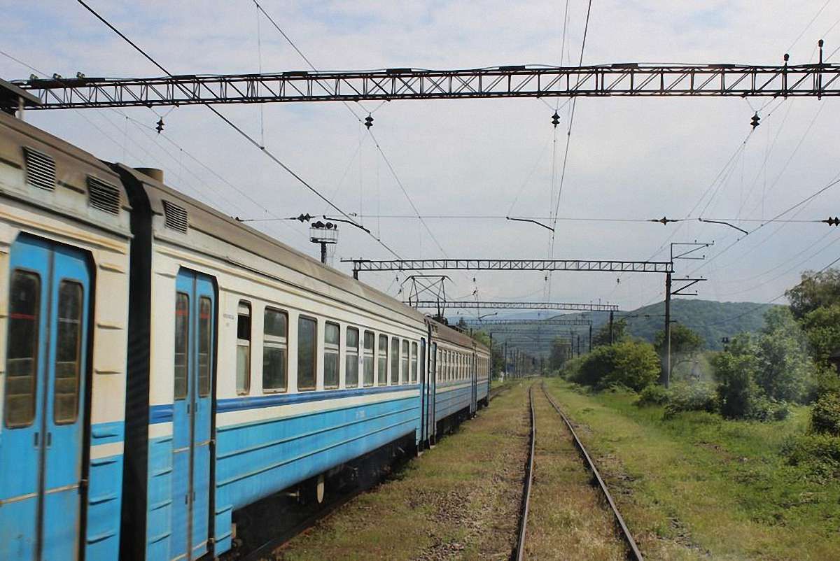 Маршрут електропоїзда сполученням Стрий-Лавочне-Стрий продовжили до станції Мукачево