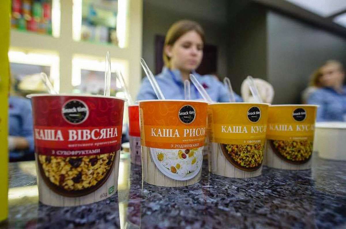 «Укрзалізниця» презентувала нове меню для нічних поїздів 